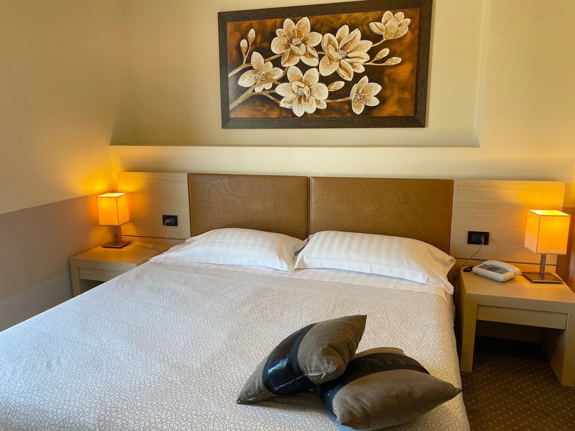 Domus Park 4*
