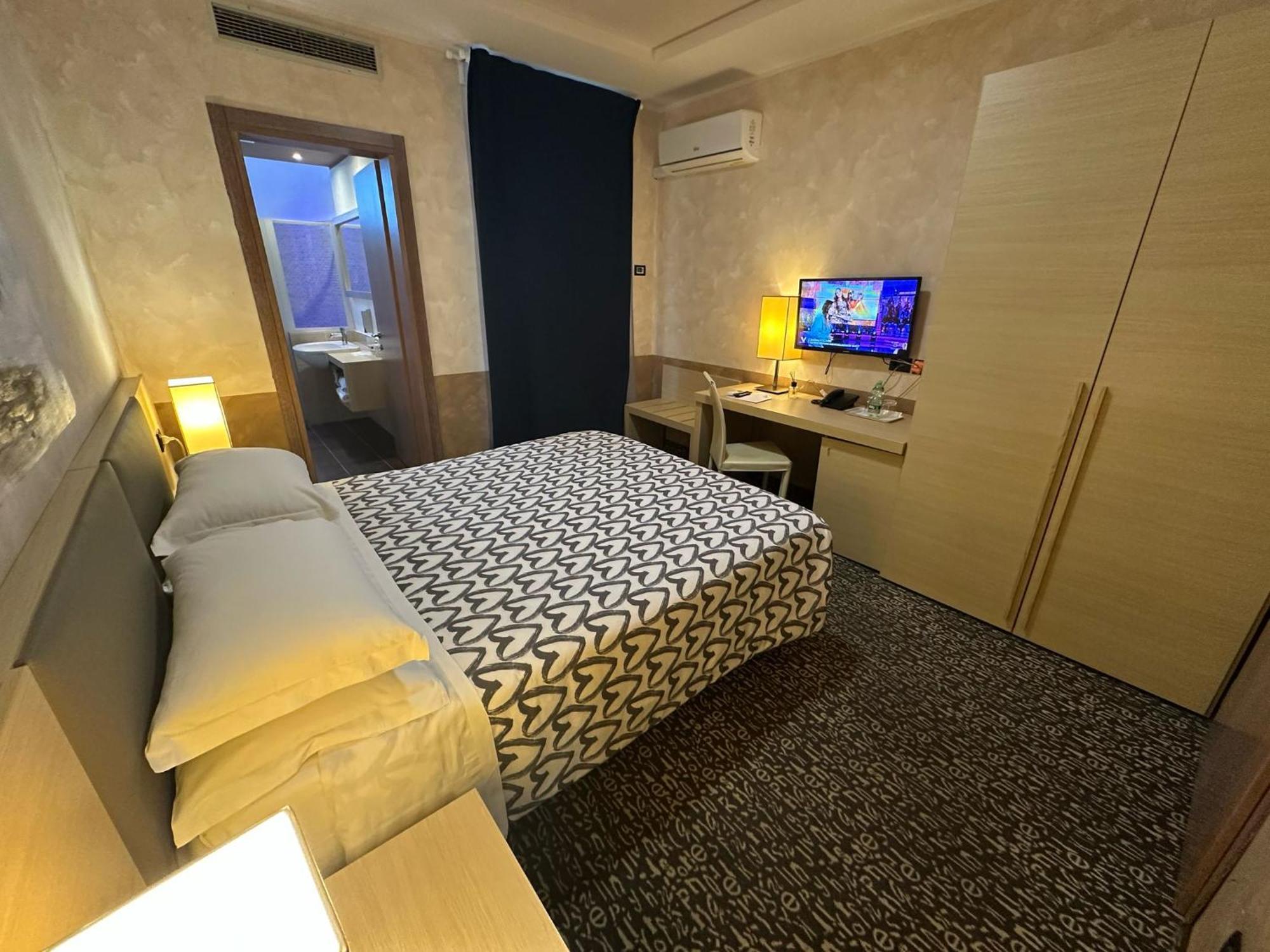 Hotel Domus Park & 4*